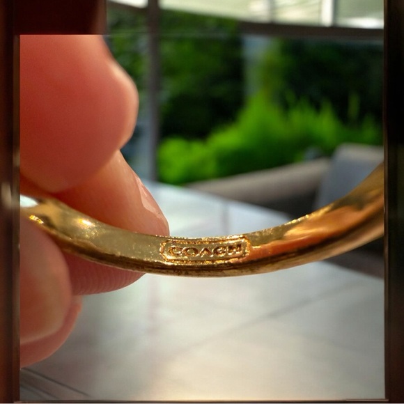 Coach gold tone ring with Coach brand size 7 - Picture 4 of 4